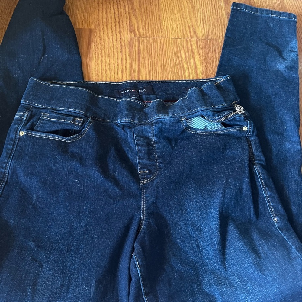 Tommy Hilfiger Gramercy Ladies 10 Pull-On Dark Wash Skinny 10 Pocket Jeans​​ - Picture 3 of 4